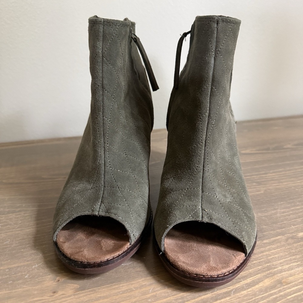 Toms‎ Womens 10 Olive Green Majorca Peep Toe Suede Ankle Booties Heels - Picture 3 of 8
